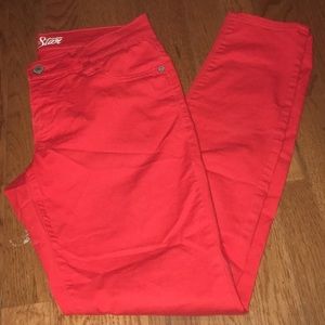 Red skinny jeans